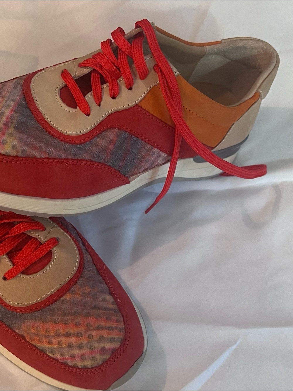 Vaneli Sport PRIDE sneakers
